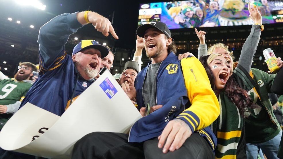 Milwaukee Brewers make surprise appearance at Green Bay Packers game — Green Bay Sports news
